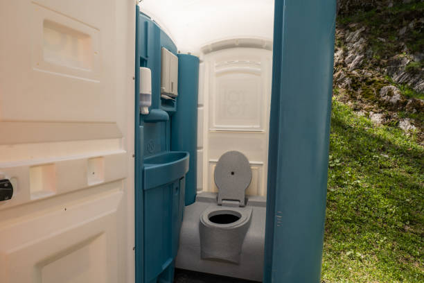Best Construction site porta potty rental  in Desert Edge, CA