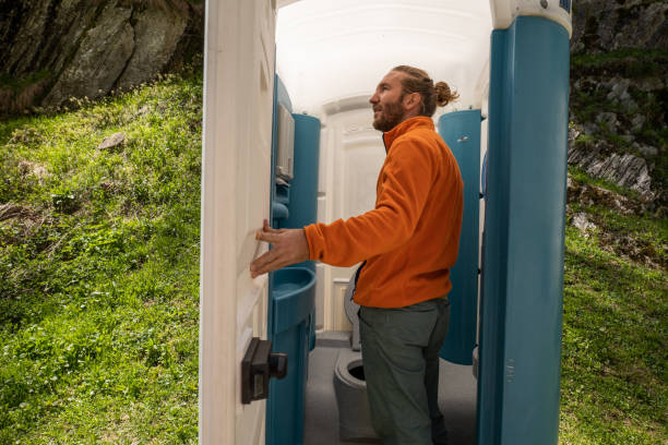 Best Affordable portable toilet rental  in Desert Edge, CA