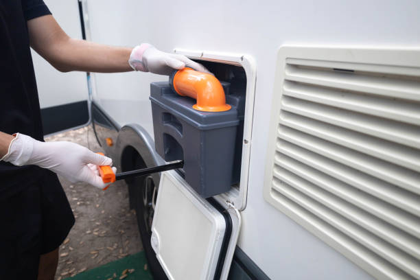 Best Luxury portable toilet rental  in Desert Edge, CA