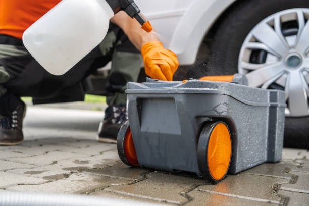 Portable Toilet Options We Offer in Desert Edge, CA